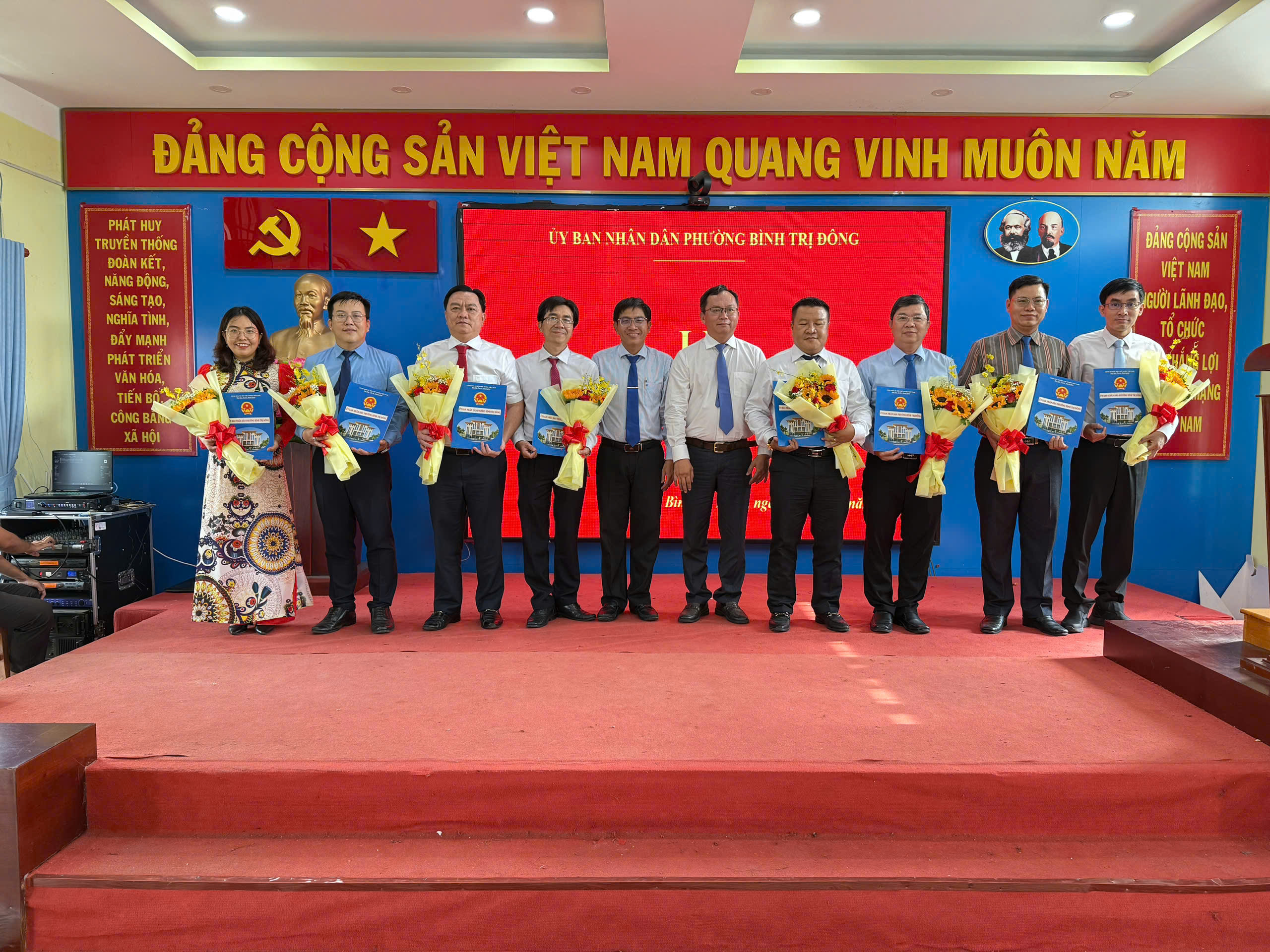 Tin tức hình ảnh